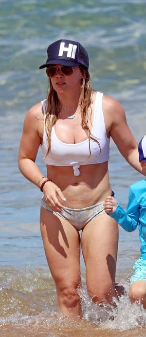 Hilary Duff nude #0230