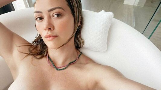 Hilary Duff nude #0434