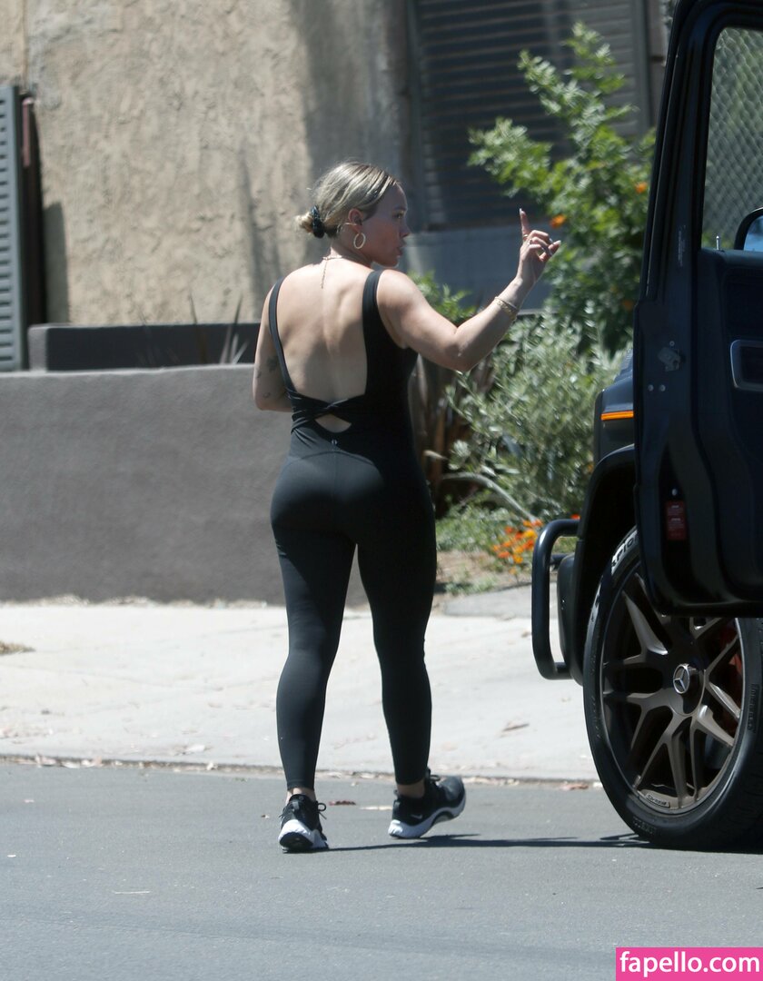 Hilary Duff leaked nude photo #1005 (Hilary Duff / hilaryduff / kylanharv)