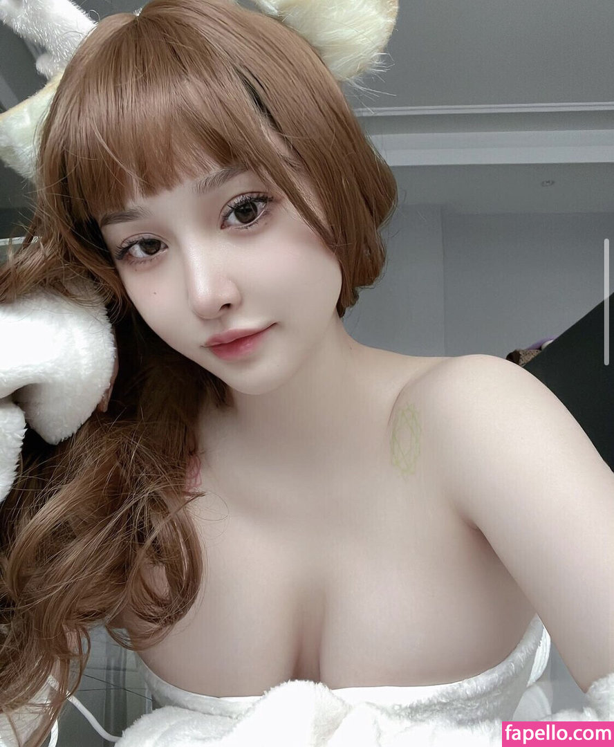 Hitomi Songyuxin leaked nude photo #0032 (Hitomi Songyuxin / i_am_hitomi_1994 / songyuxinhitomi)