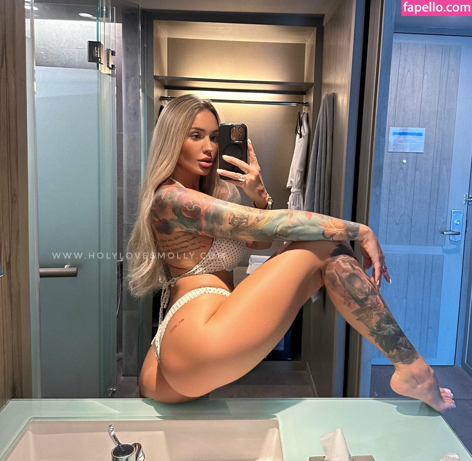 holylovesmolly leaked nude photo #0205 (holylovesmolly / hollymollyguacamolly)