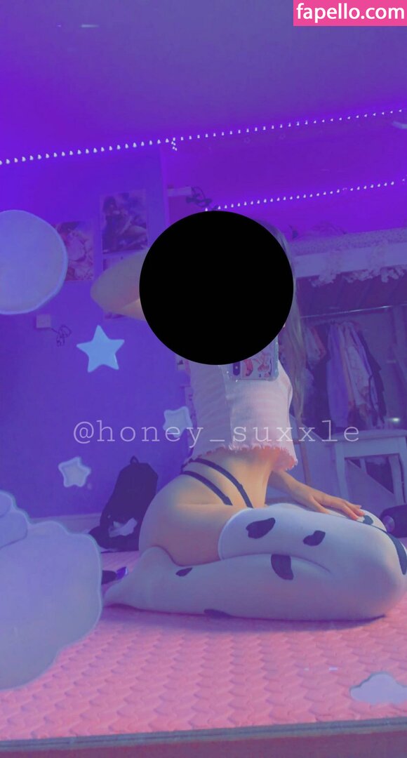 honey_suxxle leaked nude photo #0004 (honey_suxxle / h0ney_suckle / honevsucklee / honey_lense)