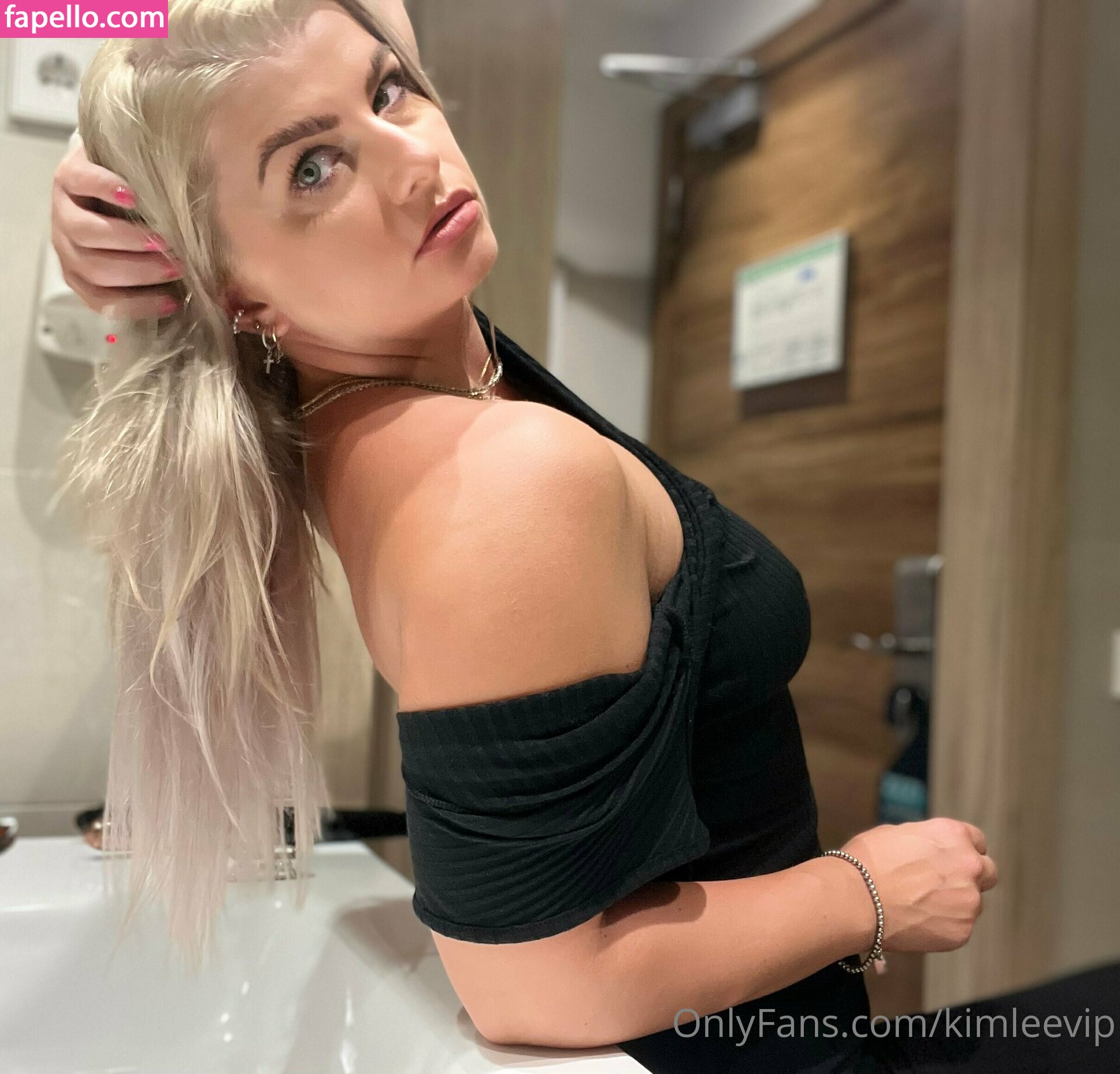 housewifekim leaked nude photo #0103 (housewifekim / kimzolciakbiermann)