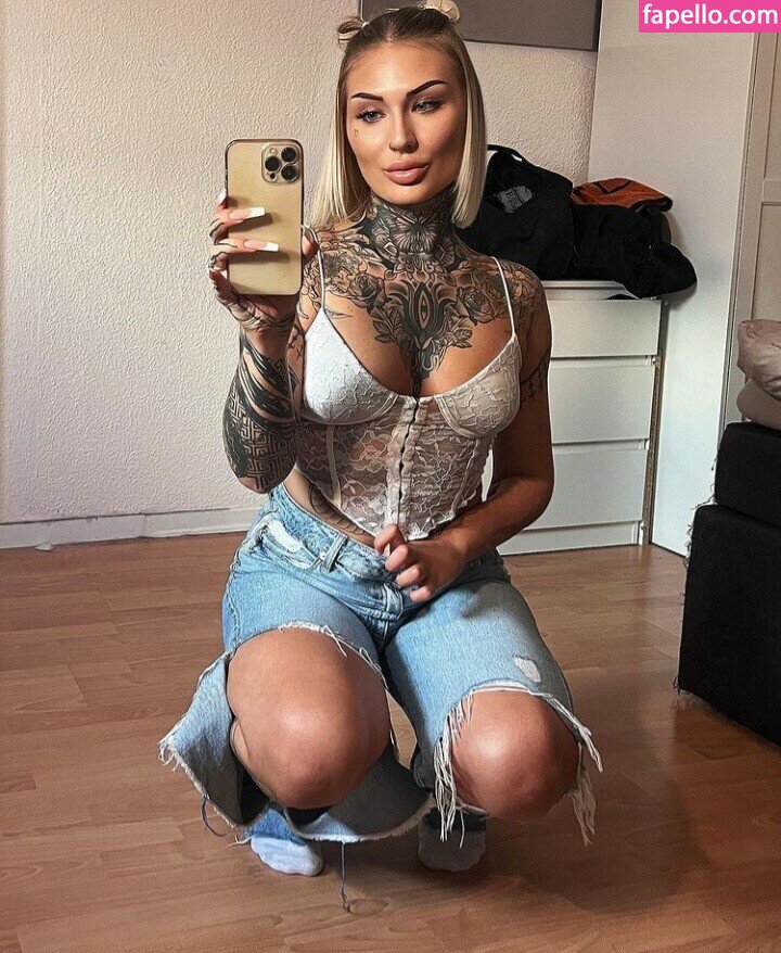 Irma Elektrisch Irma Elektrisch Irmaelektrisch Nude Leaked Onlyfans Photo Fapello