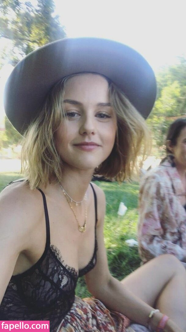 Isabelle Cornish leaked nude photo #0224 (Isabelle Cornish / isabellecornish)