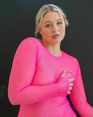 Iskra Lawrence nude #0340