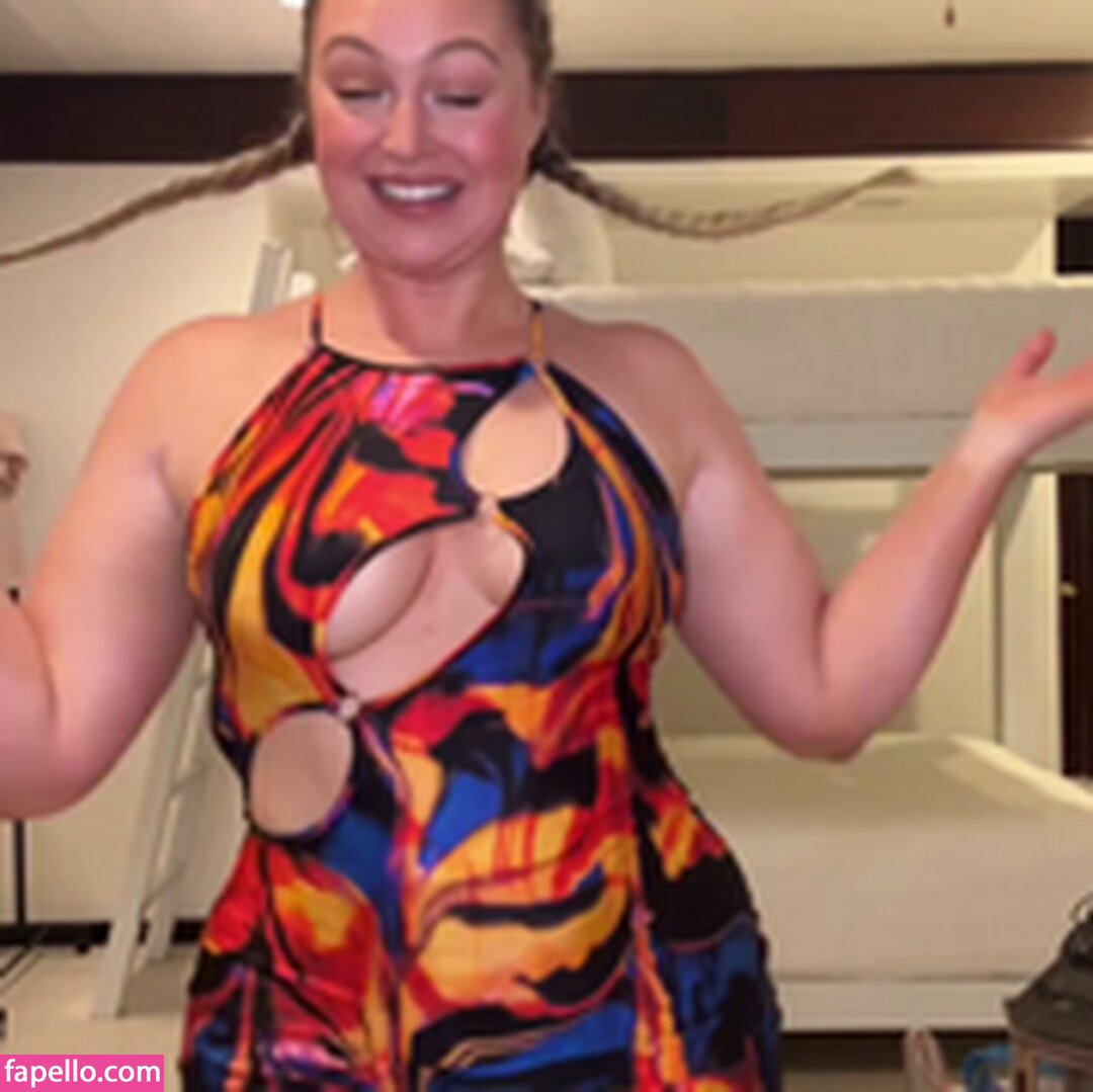 Iskra Lawrence leaked nude photo #0395 (Iskra Lawrence / iskra)