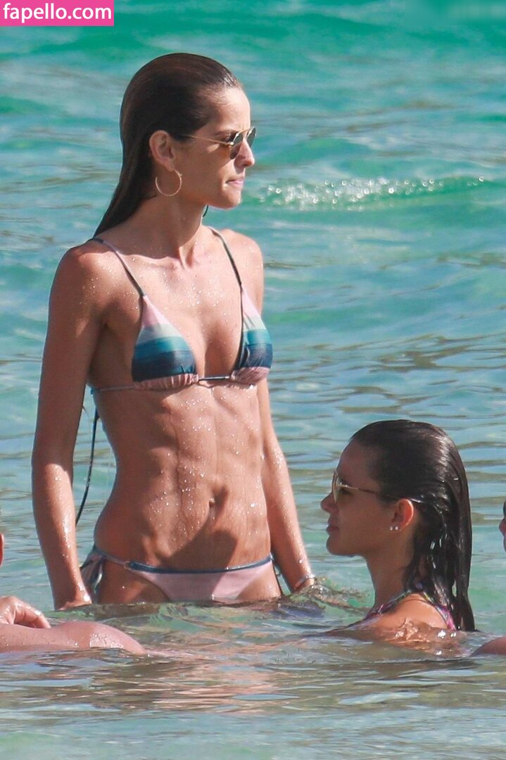 Izabel Goulart erome Latest Exclusive Leaked Photos