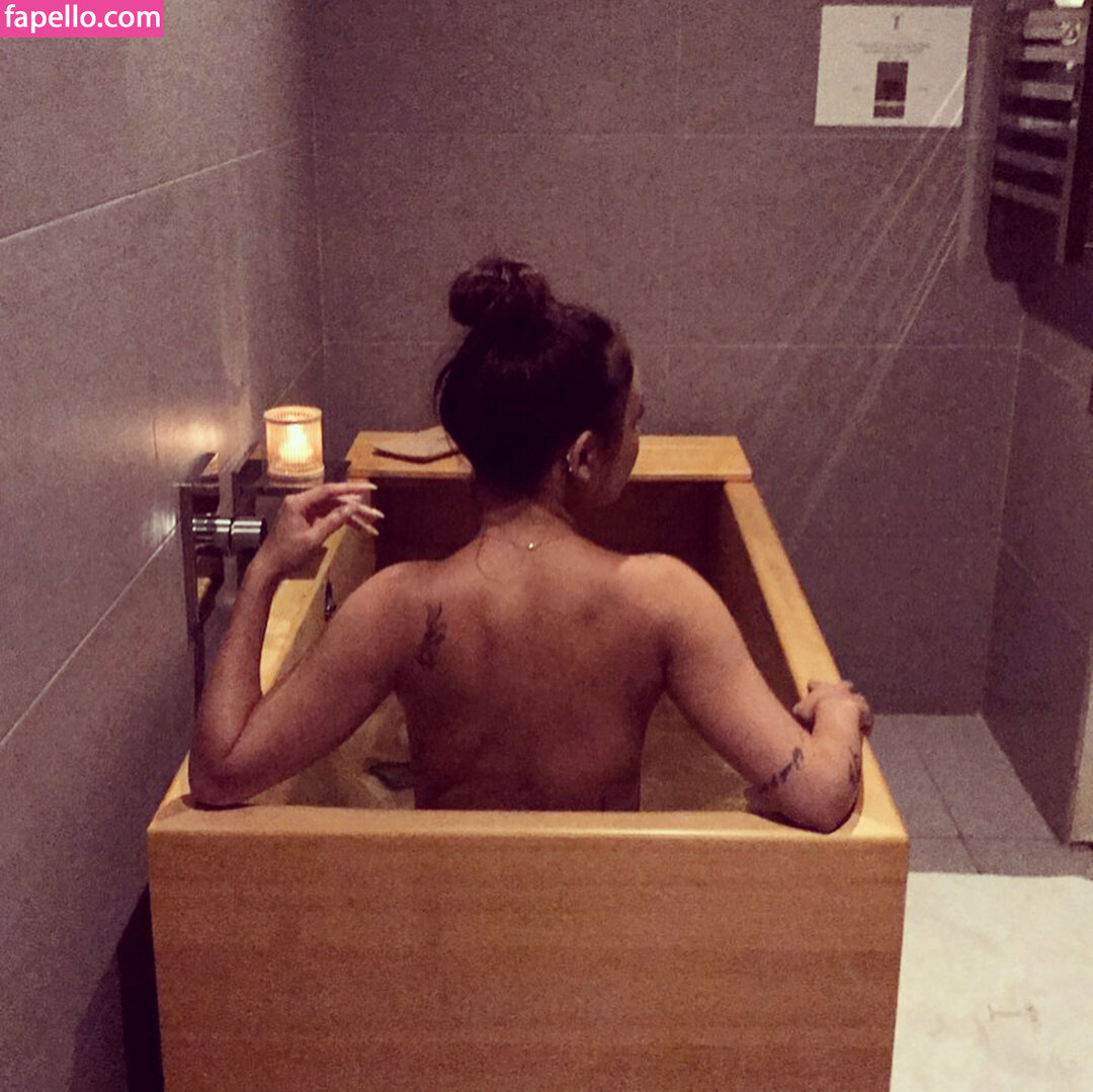 Janel Parrish leaked nude photo #0066 (Janel Parrish)