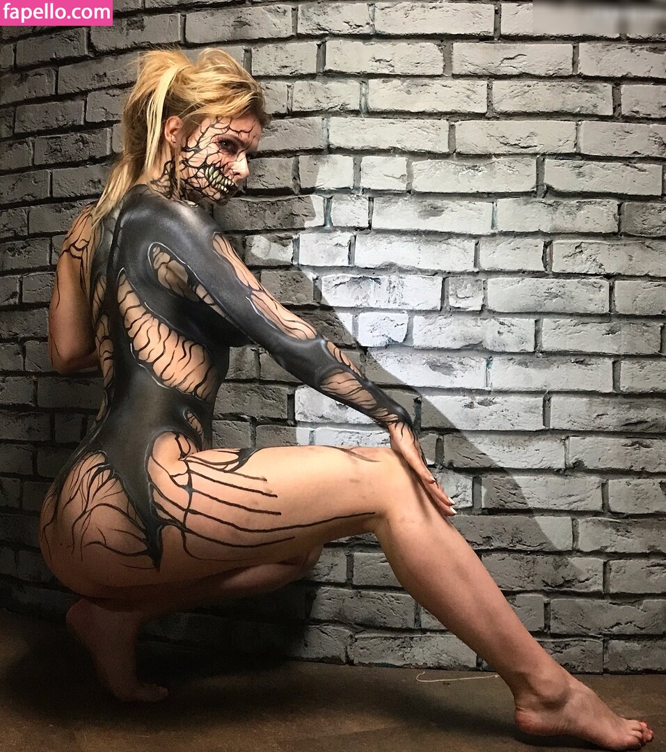 https://fapello.com/content/j/a/jannetincosplay/1000/jannetincosplay_0153.jpg