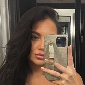 Emily Faye Miller Nude Mirror Selfie Onlyfans Photos Leaked