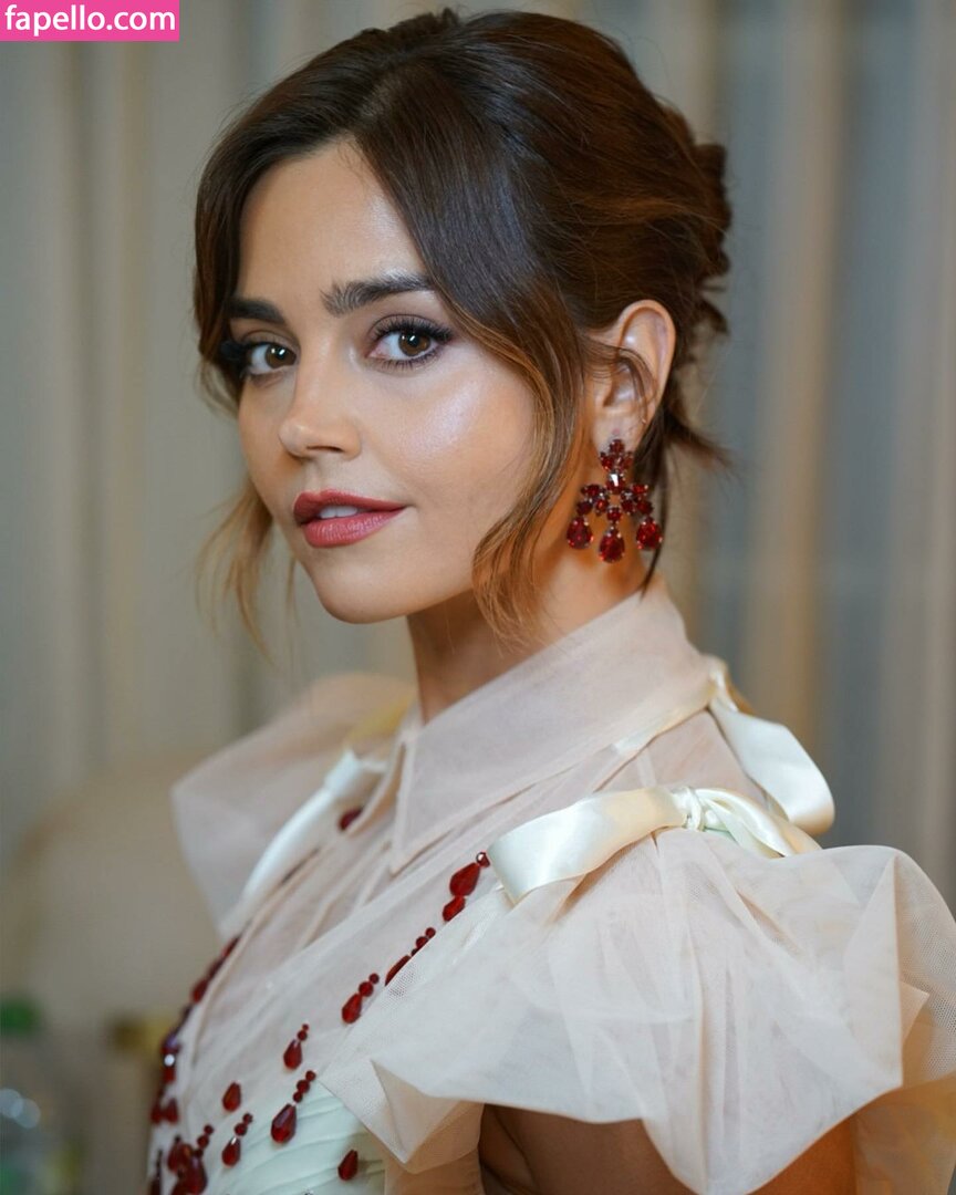 Jenna Coleman leaked nude photo #0018 (Jenna Coleman / jenna_coleman_)