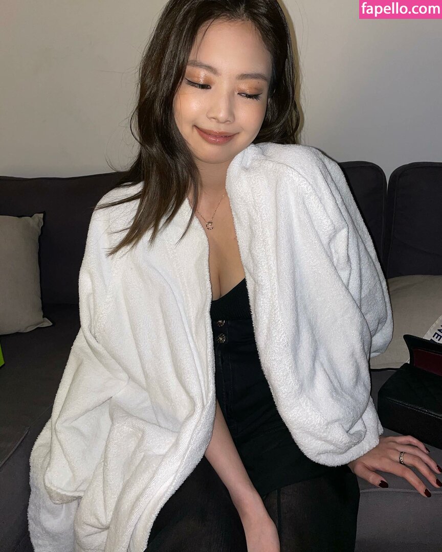 Jennie | BLΛƆKPIИK leaked nude photo #0123 (Jennie | BLΛƆKPIИK / Blackpink / jennierubyjane / sheflieshigh)