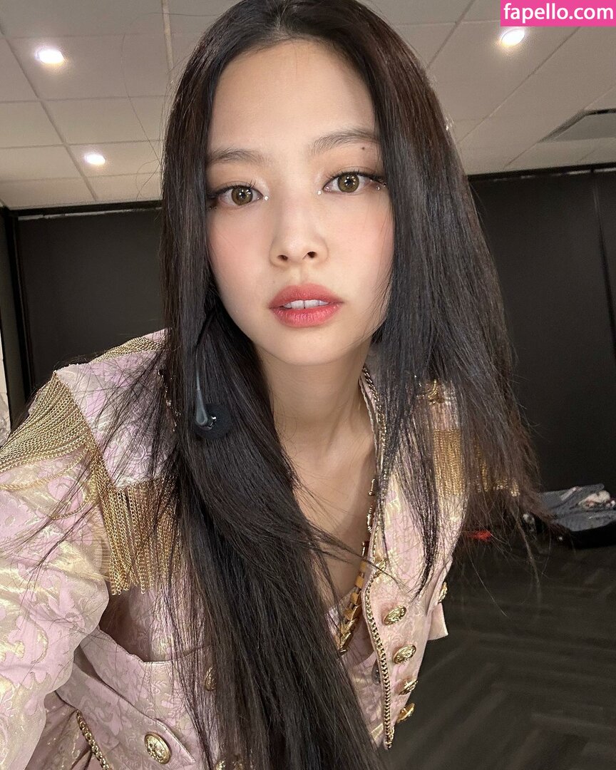 Jennie | BLΛƆKPIИK leaked nude photo #0271 (Jennie | BLΛƆKPIИK / Blackpink / jennierubyjane / sheflieshigh)