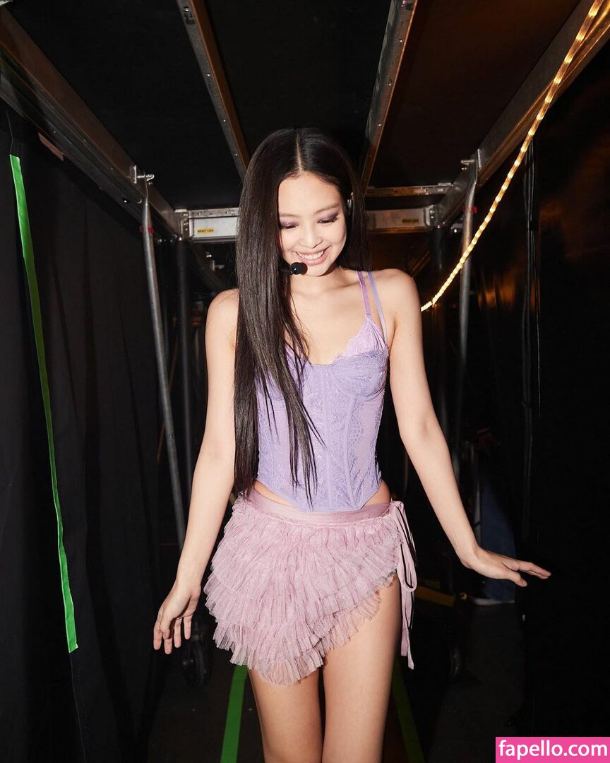 Jennie | BLΛƆKPIИK leaked nude photo #0302 (Jennie | BLΛƆKPIИK / Blackpink / jennierubyjane / sheflieshigh)