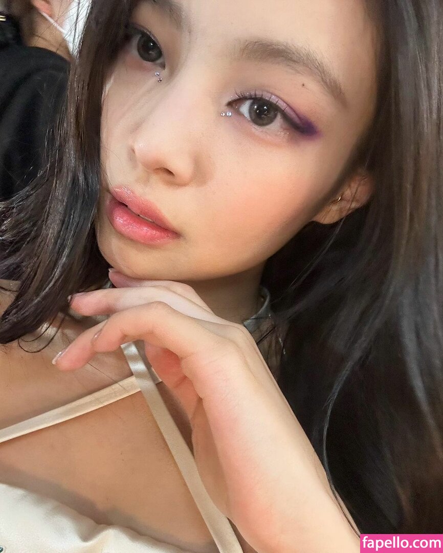 Jennie | BLΛƆKPIИK leaked nude photo #0309 (Jennie | BLΛƆKPIИK / Blackpink / jennierubyjane / sheflieshigh)