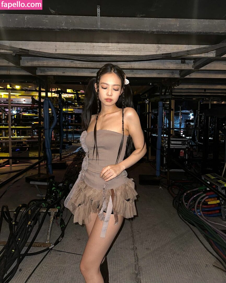 Jennie | BLΛƆKPIИK leaked nude photo #0480 (Jennie | BLΛƆKPIИK / Blackpink / jennierubyjane / sheflieshigh)