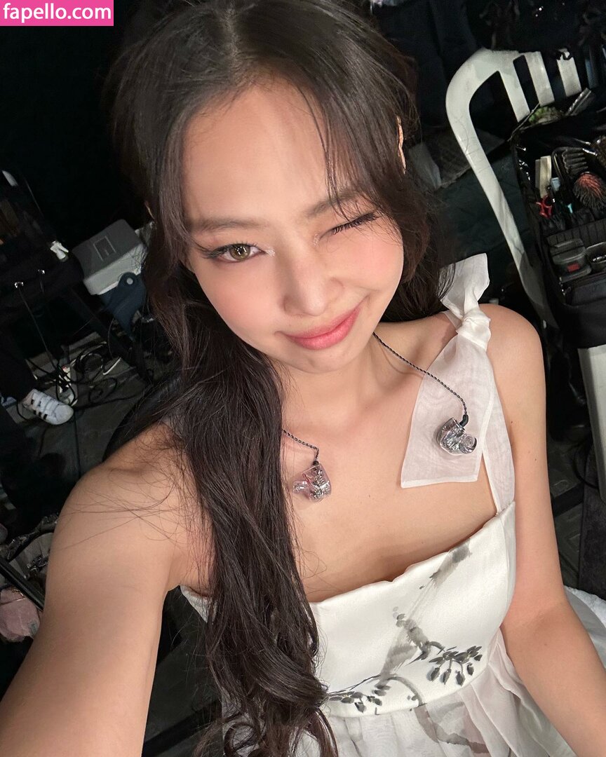 Jennie | BLΛƆKPIИK leaked nude photo #0549 (Jennie | BLΛƆKPIИK / Blackpink / jennierubyjane / sheflieshigh)