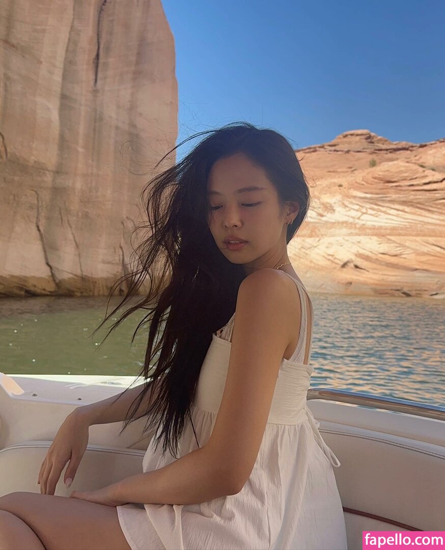 Jennie | BLΛƆKPIИK leaked nude photo #0613 (Jennie | BLΛƆKPIИK / Blackpink / jennierubyjane / sheflieshigh)