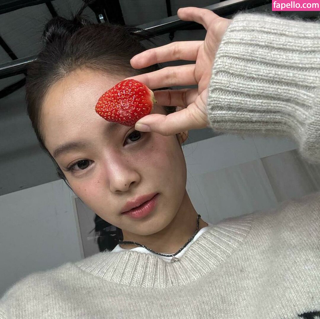 Jennie | BLΛƆKPIИK leaked nude photo #0678 (Jennie | BLΛƆKPIИK / Blackpink / jennierubyjane / sheflieshigh)