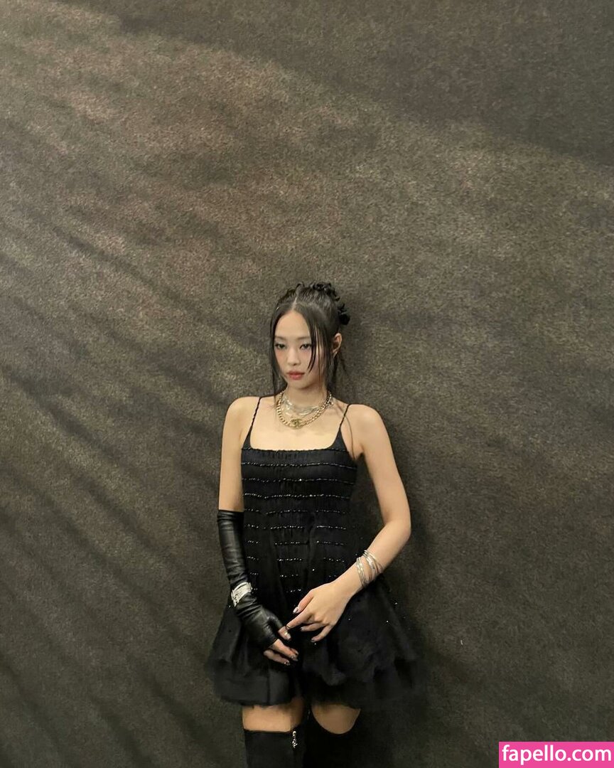 Jennie | BLΛƆKPIИK leaked nude photo #0758 (Jennie | BLΛƆKPIИK / Blackpink / jennierubyjane / sheflieshigh)