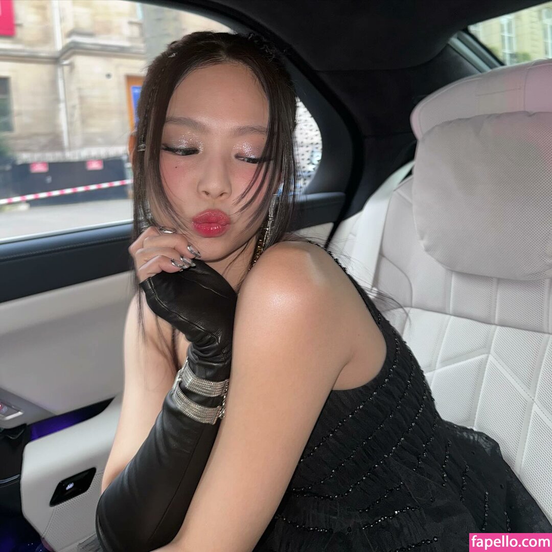 Jennie | BLΛƆKPIИK leaked nude photo #0760 (Jennie | BLΛƆKPIИK / Blackpink / jennierubyjane / sheflieshigh)