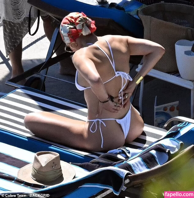 Jennifer Lopez leaked nude photo #1165 (Jennifer Lopez / jennifer_jlo / jlo)