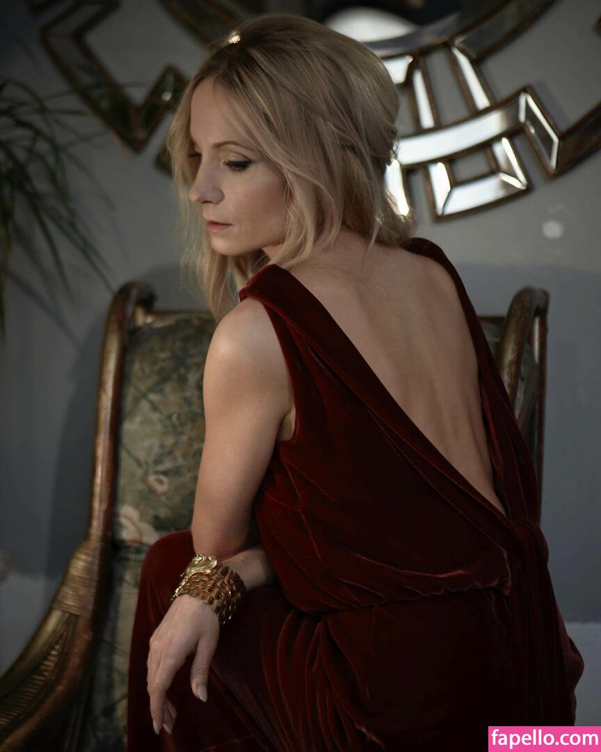 Joanne Froggatt leaked nude photo #0018 (Joanne Froggatt / jofroggatt)