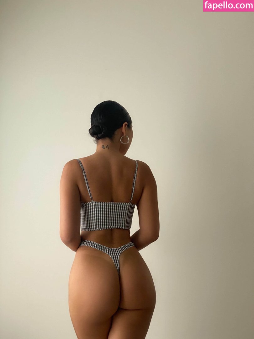 Julia Kelly leaked nude photo #0120 (Julia Kelly / missjuliakelly / thesophiakelly)