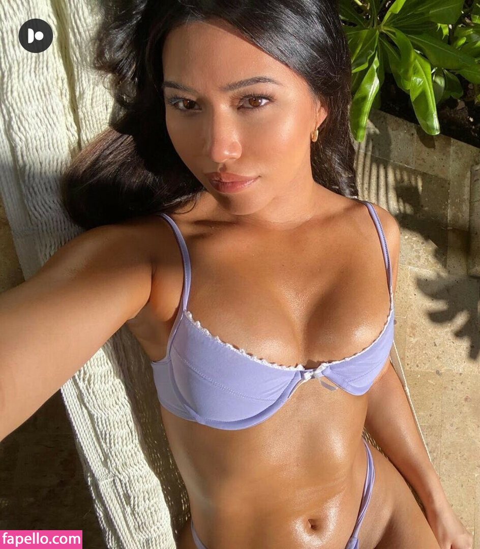 Julia Kelly leaked nude photo #0258 (Julia Kelly / missjuliakelly / thesophiakelly)