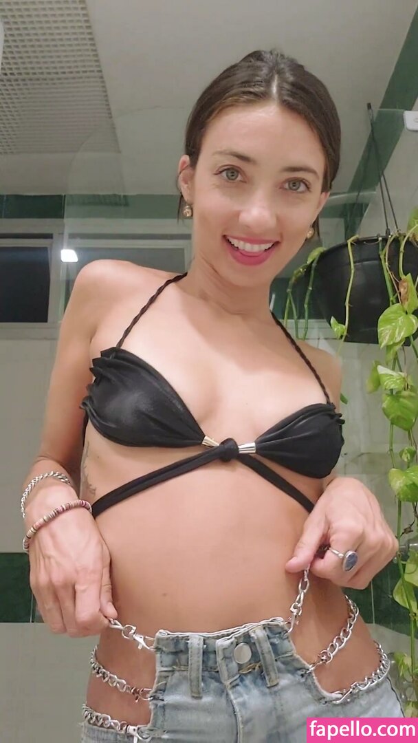 Júlia Oristanio erome Latest Exclusive Leaked Photos