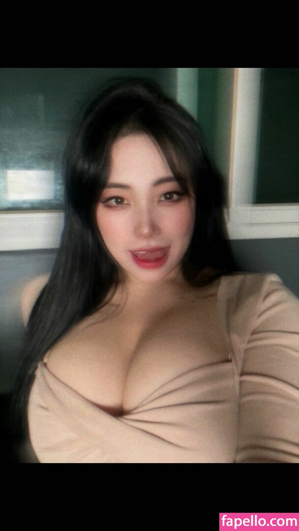 Jung Hye Bin leaked nude photo #0052 (Jung Hye Bin / yourxhiii / 상쾌하이)