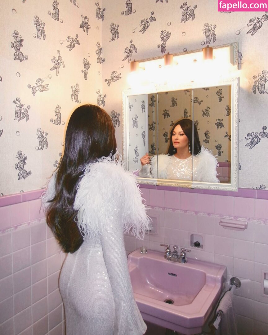 Kacey Musgraves leaked nude photo #0017 (Kacey Musgraves / spaceykacey)