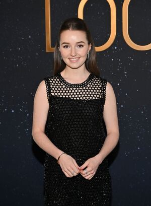 Kaitlyn Dever nude #0175