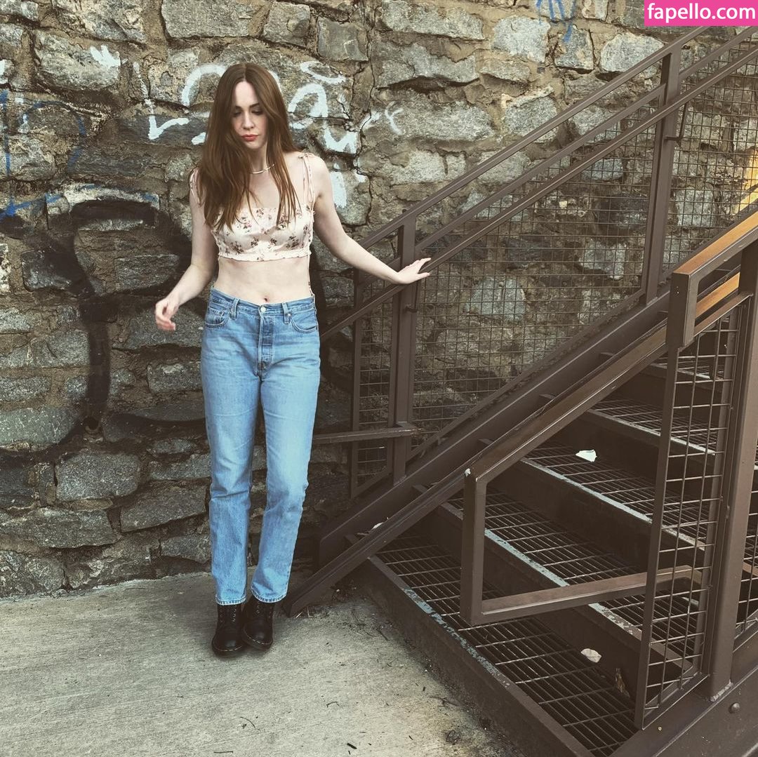 Karen Gillan leaked nude photo #0008 (Karen Gillan / karengillan)