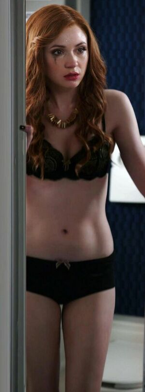 Karen Gillan nude #0058