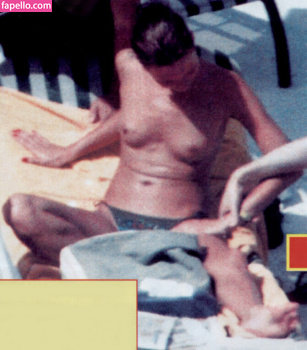 Kate Moss leaked nude photo #0045 (Kate Moss / katemoss / katemossagency)