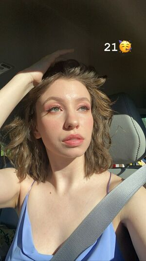 Katelyn Nacon nude #0068