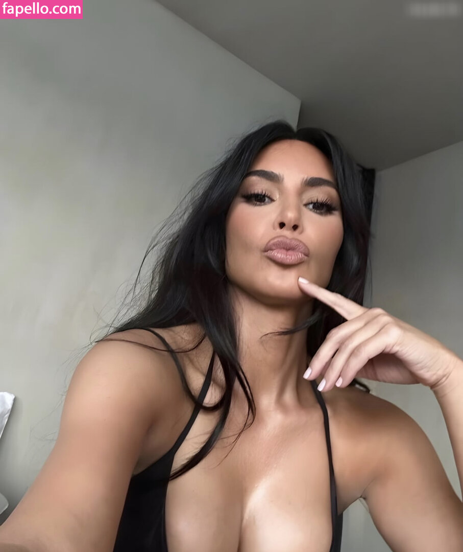 Kim Kardashian / KimKardashian Nude Leaked OnlyFans Photo #3739 - Fapello