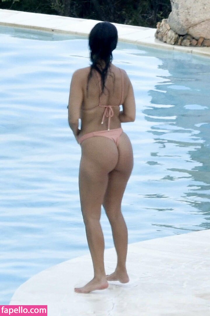 Kourtney Kardashian leaked nude photo #0880 (Kourtney Kardashian / kourtneykardash)