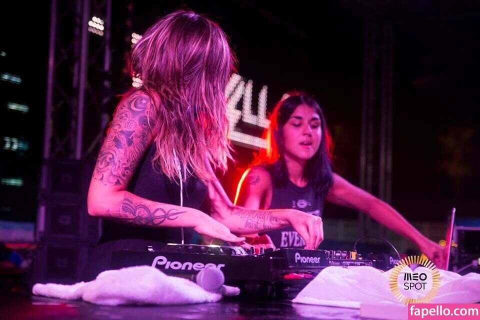 Krewella leaked nude photo #0055 (Krewella / Yasmine Yousaf & Jahan Yousaf / krewellajahan)