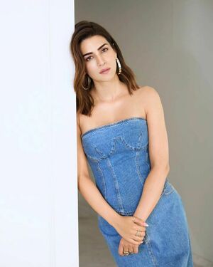 Kriti Sanon nude #0032