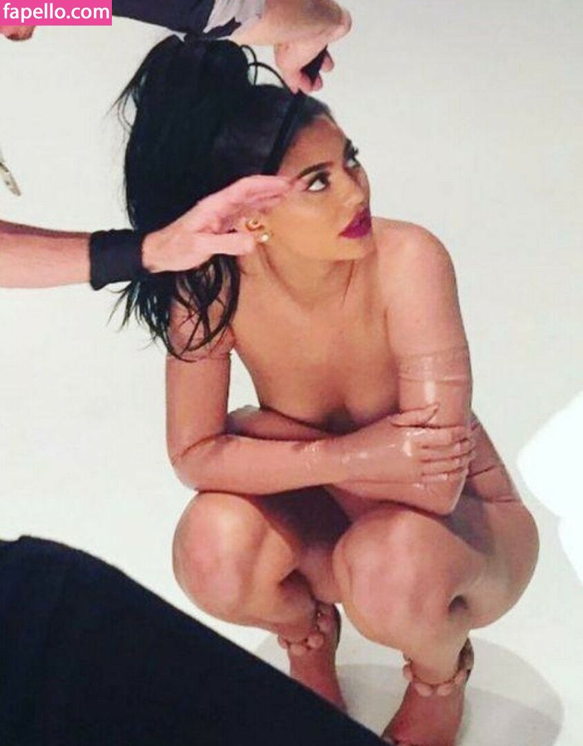 Kylie jenner nudes leaked