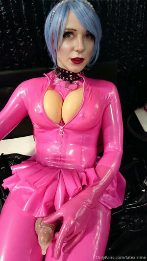 latexirime nude #0050