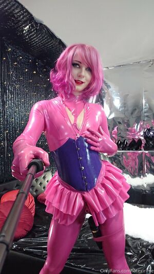 latexirime nude #0120