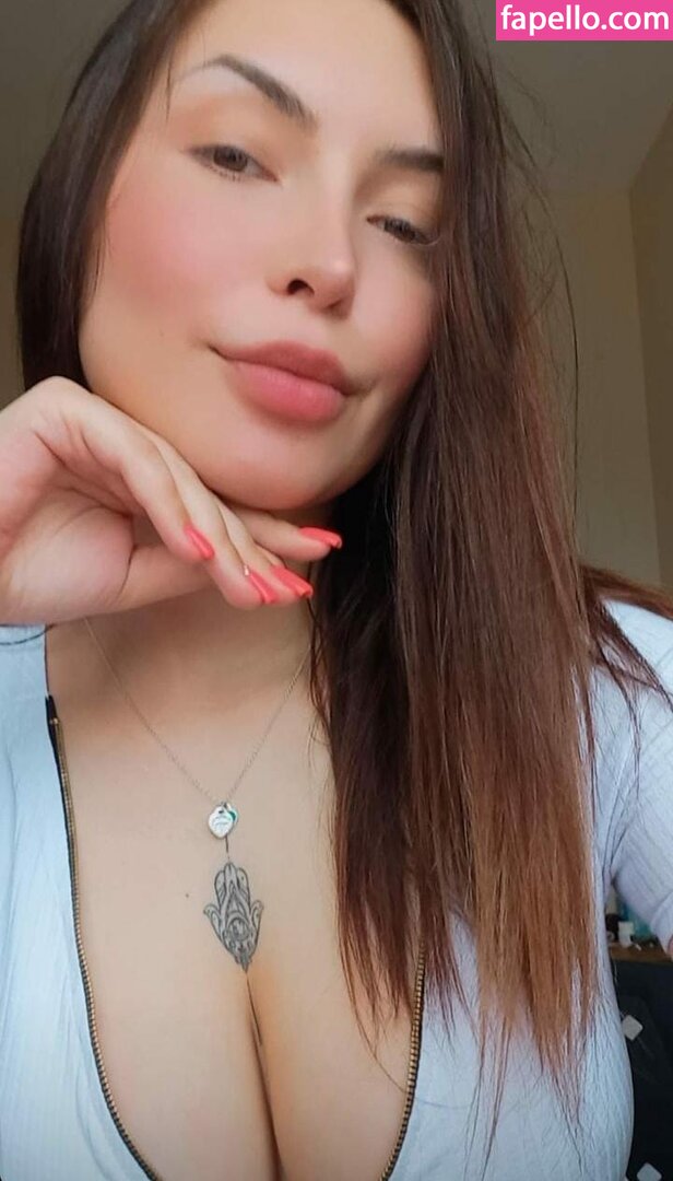 lauratavora leaked nude photo #0038 (lauratavora / gabyguterres2021 / umapave)