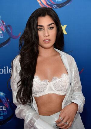 Lauren Jauregui nude #0536