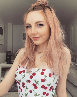 LDShadowLady nude #0001