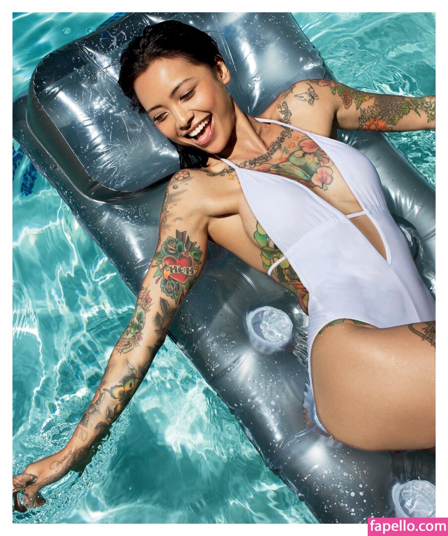 Levy Tran leaked nude photo #0003 (Levy Tran / hellofromlevy)