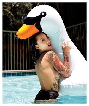 Levy Tran nude #0004